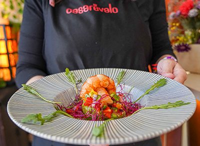 Ensalada de salmón Home bar restaurante casa arévalo Soria